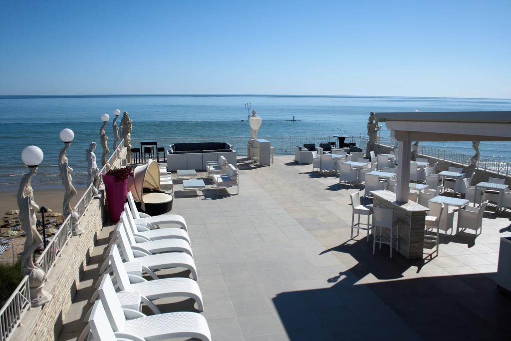 Hotel Gfh - Sole Resort&spa Marotta